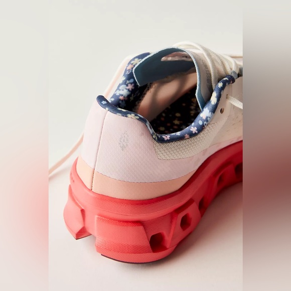 NEW Free People FP Movement x On Cloudmonster Sneakers Size 7.5🌸 - Picture 5 of 16